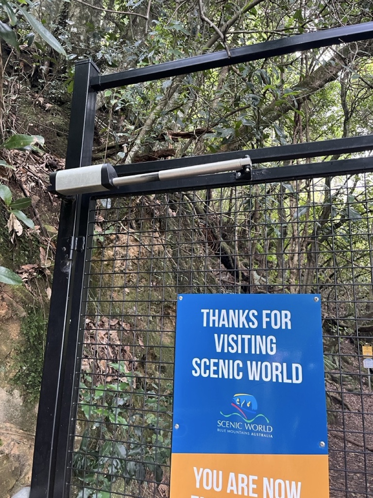 Locinox Samson 2 Gate Closer - 150kg, Up To 2000mm - Silver